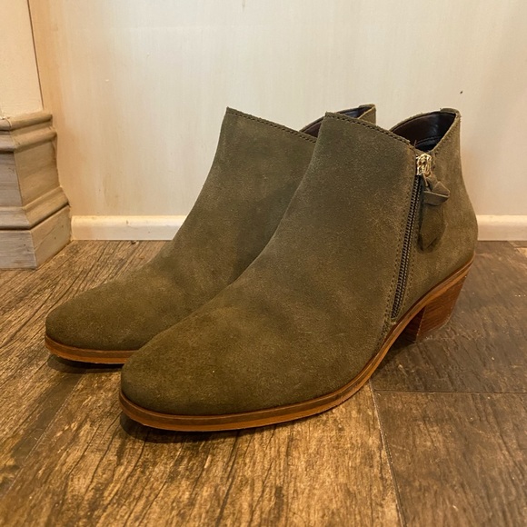 Cole Haan size 8 booties, green - Picture 2 of 4